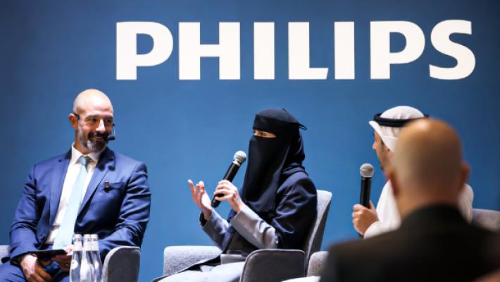 الرئيس التنفيذي لمجموعة مستشفيات الحياة الوطني تشارك في حوار حول الذكاء الاصطناعي ومستقبل الرعاية الصحية
